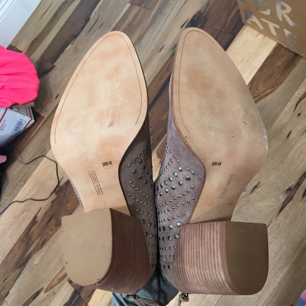 Vince Camuto bootie - Picture 5 of 5